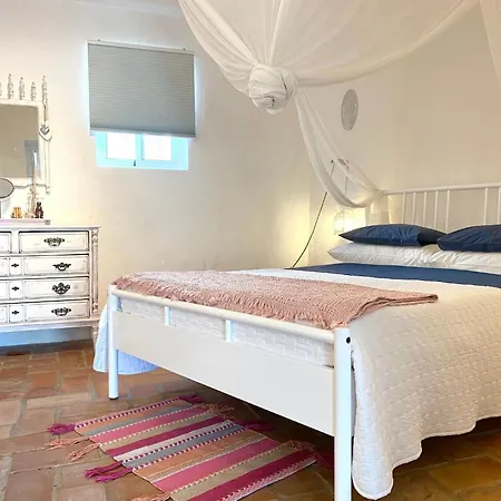Verao Nur Fuer Erwachsene By Interhome Santa Bárbara de Nexe